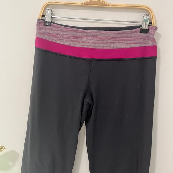 Lululemon Gray & Purple Groove Flare Leg Pants Size 8 - Picture 3 of 5